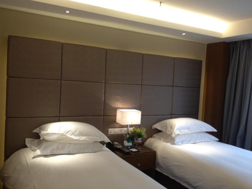 Yiwu Wendemu International Hotel מראה חיצוני תמונה