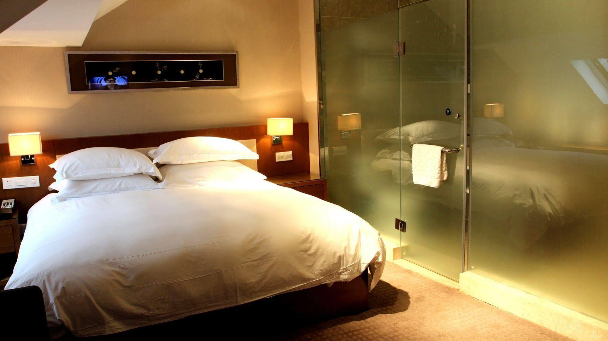 Yiwu Wendemu International Hotel מראה חיצוני תמונה