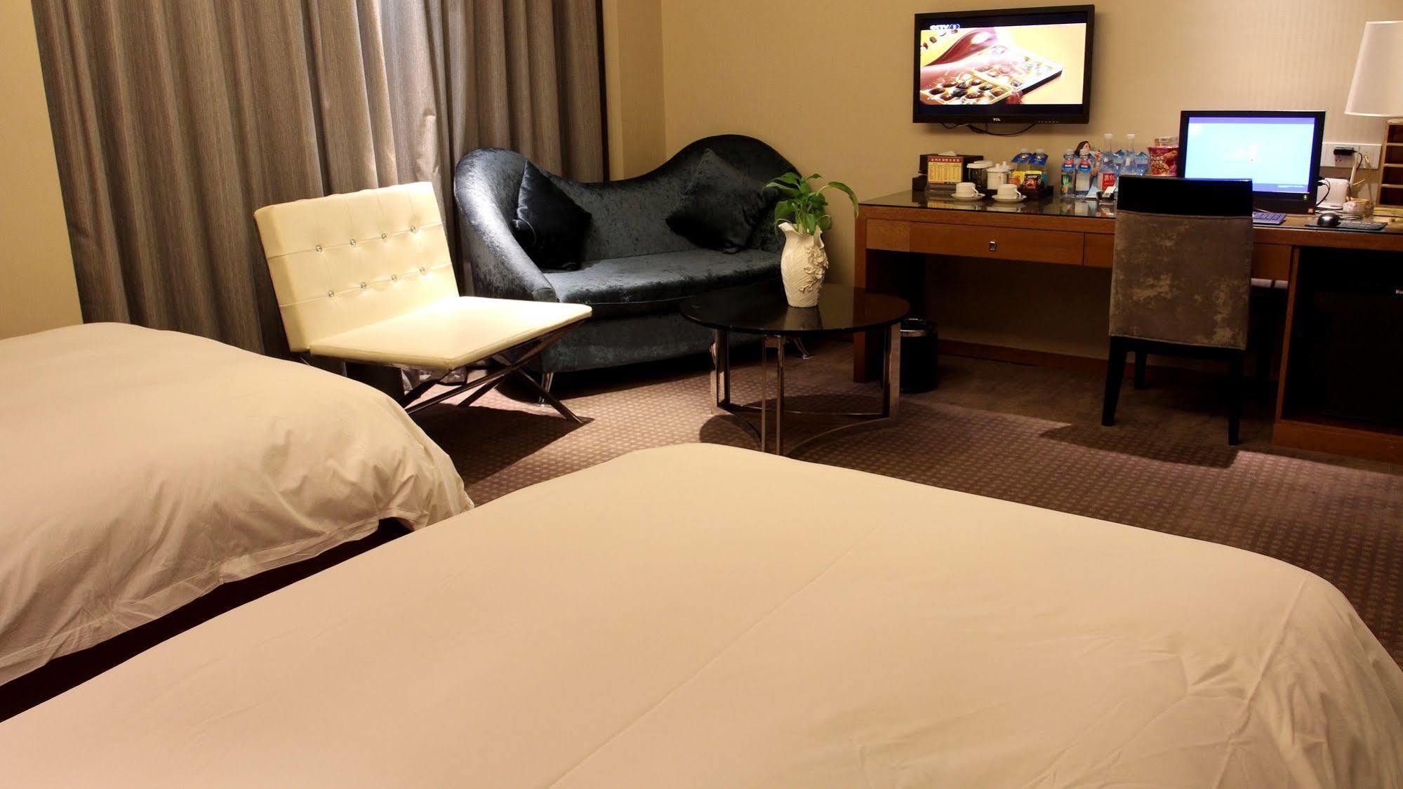 Yiwu Wendemu International Hotel מראה חיצוני תמונה