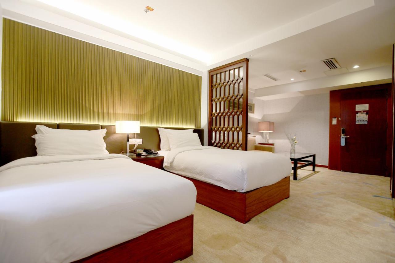 Yiwu Wendemu International Hotel מראה חיצוני תמונה