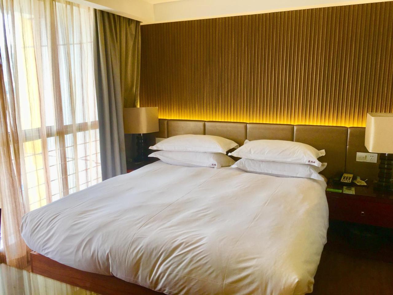 Yiwu Wendemu International Hotel מראה חיצוני תמונה