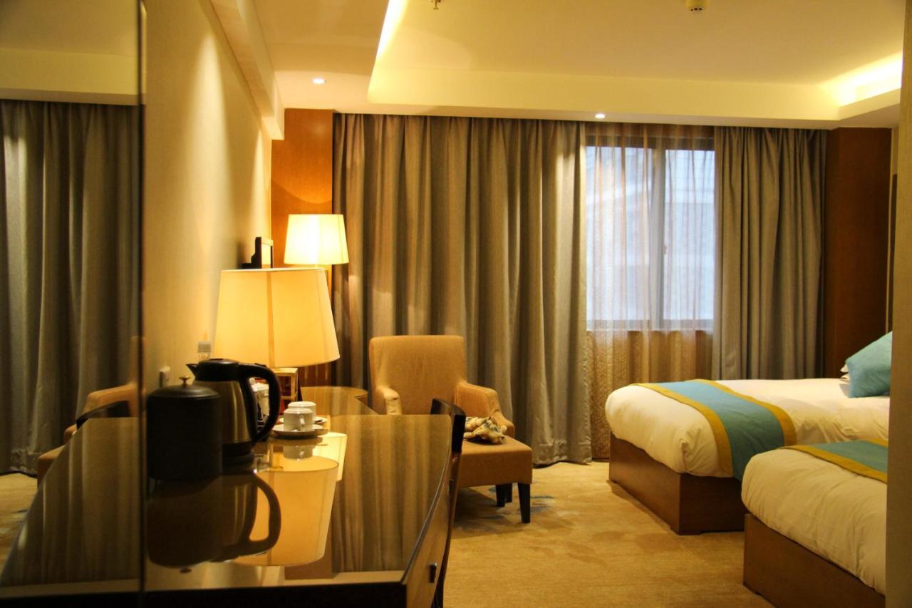 Yiwu Wendemu International Hotel מראה חיצוני תמונה