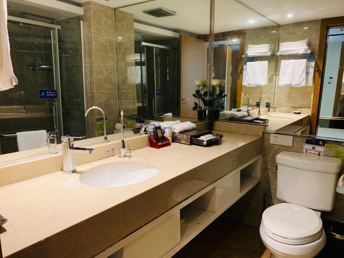 Yiwu Wendemu International Hotel מראה חיצוני תמונה
